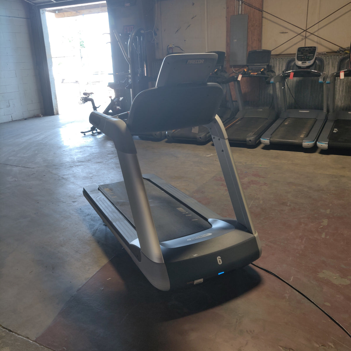 Precor TRM 835 Treadmill w/P30 Console