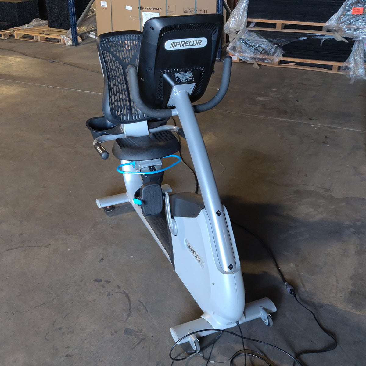 Precor RBK 885 Recumbent Bike w/ P82 Console