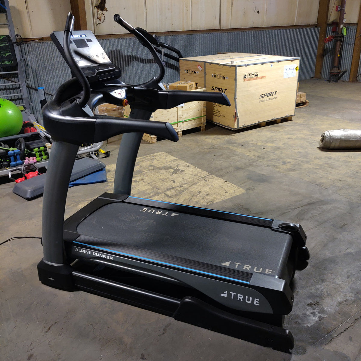 True Alpine Runner Incline Trainer Treadmill