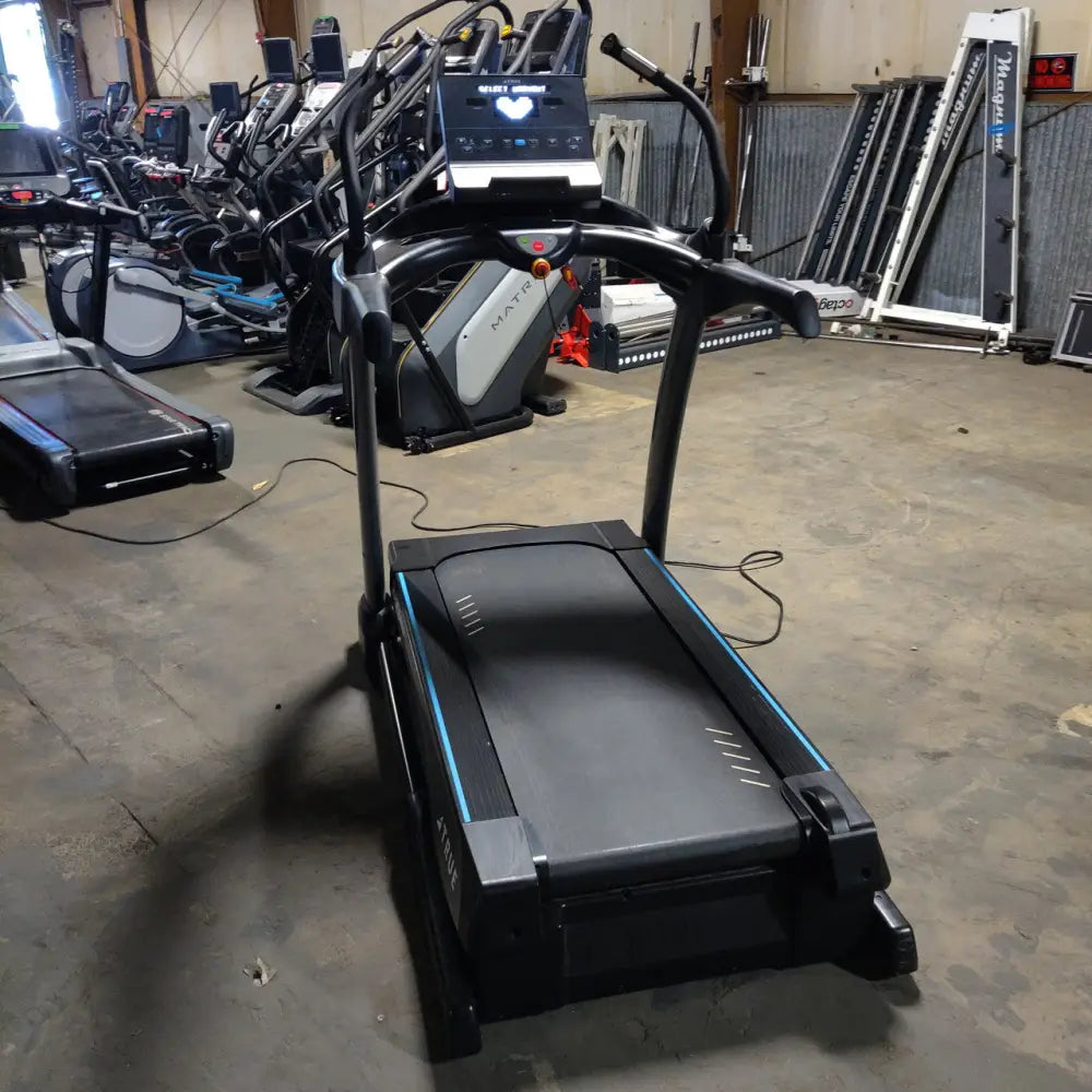 True Alpine Runner Incline Trainer Treadmill