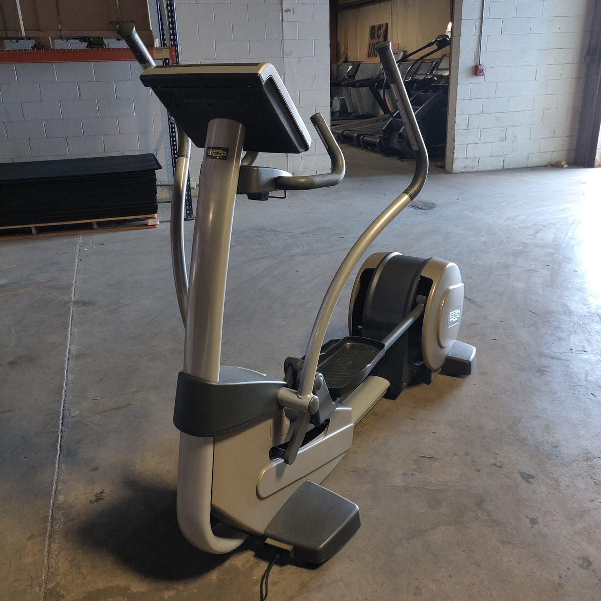 Technogym Synchro Excite 700 Elliptical w/ Unity 1.0 Console