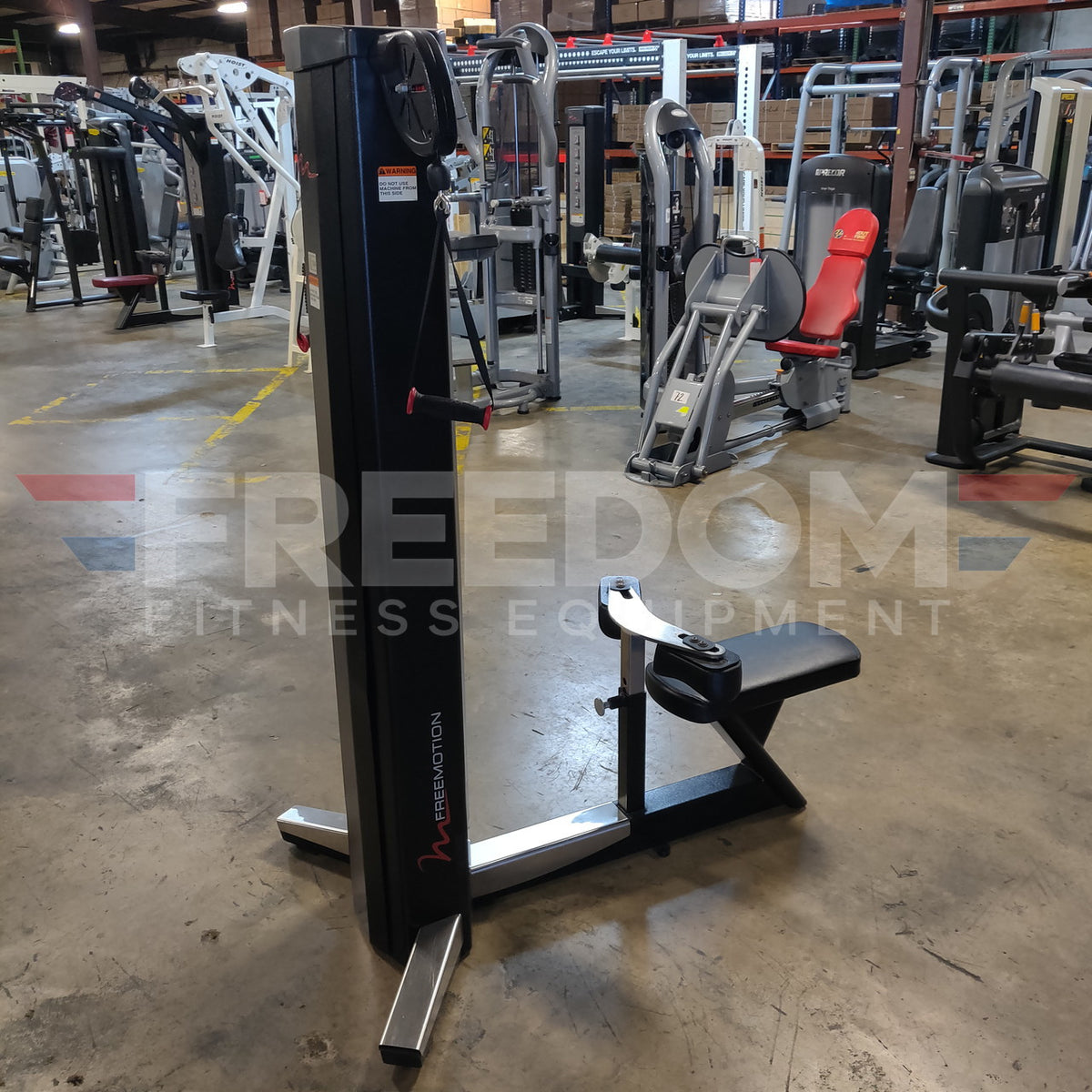 FreeMotion Row – Commercial Selectorized Cable Row Machine