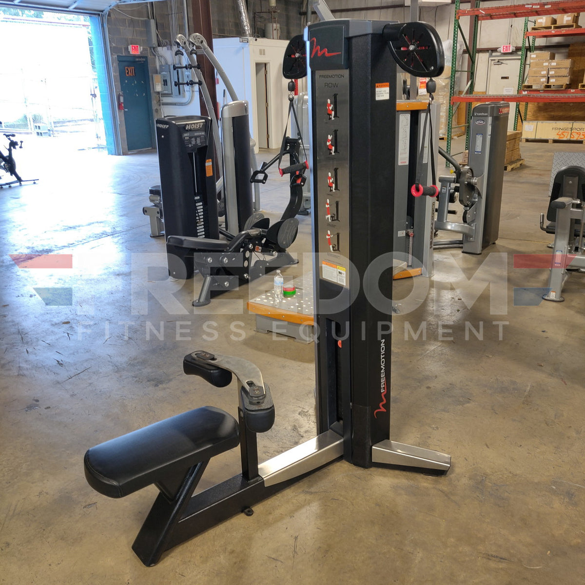 FreeMotion Row – Commercial Selectorized Cable Row Machine