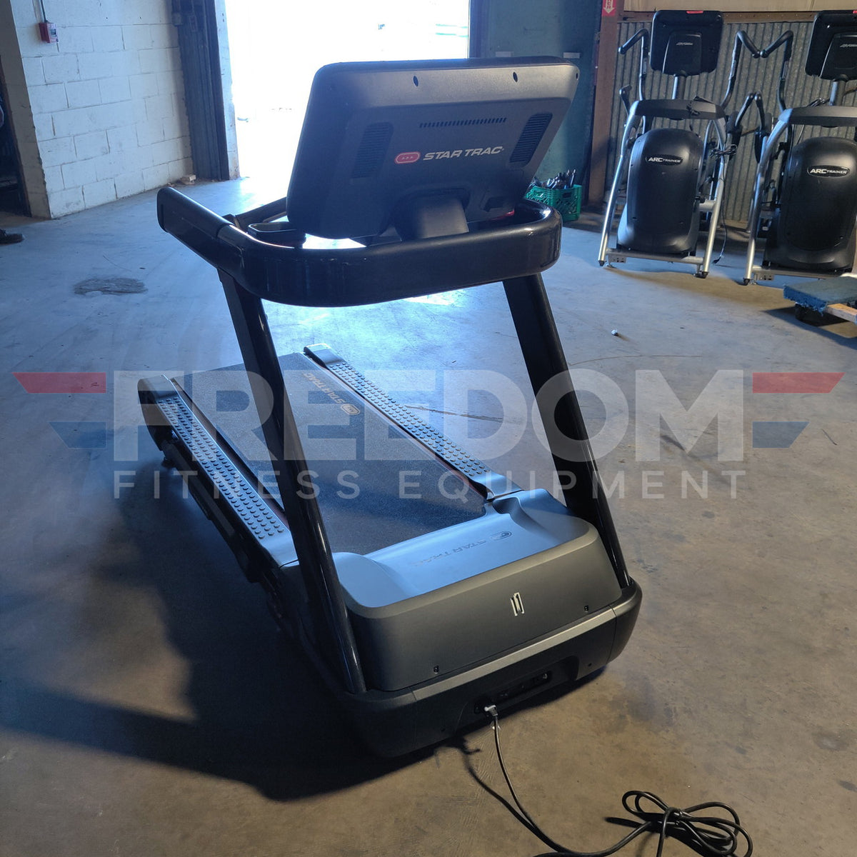 Star Trac FreeRunner™ 10TRx Treadmill w/ Touchscreen Console