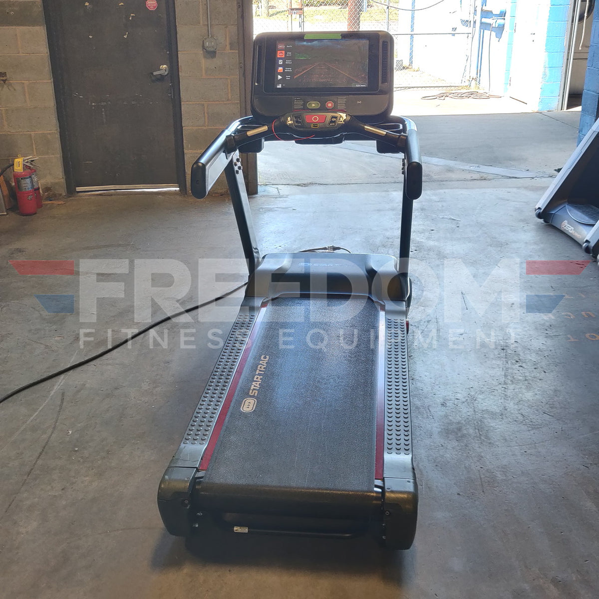 Star Trac FreeRunner™ 10TRx Treadmill w/ Touchscreen Console