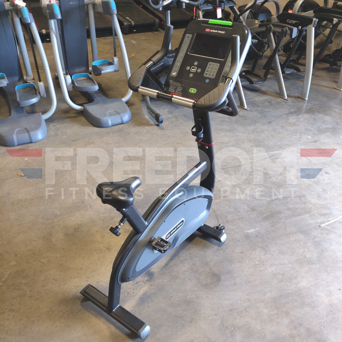Star Trac 4UB Upright Bike