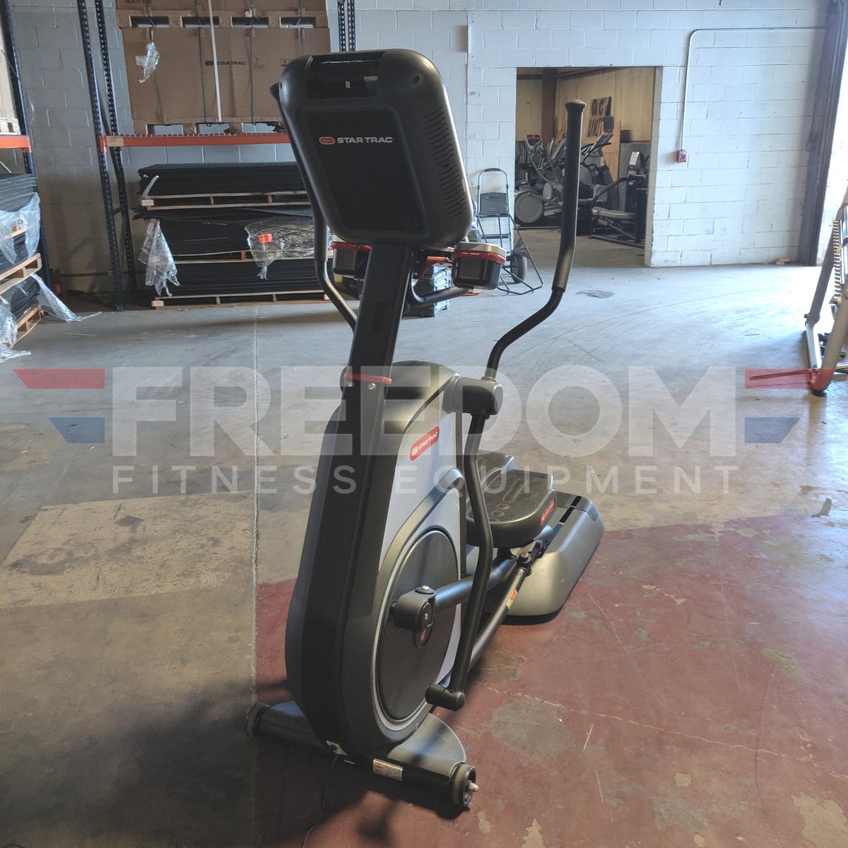 Star Trac 8 Series Cross Trainer w/ LCD Console