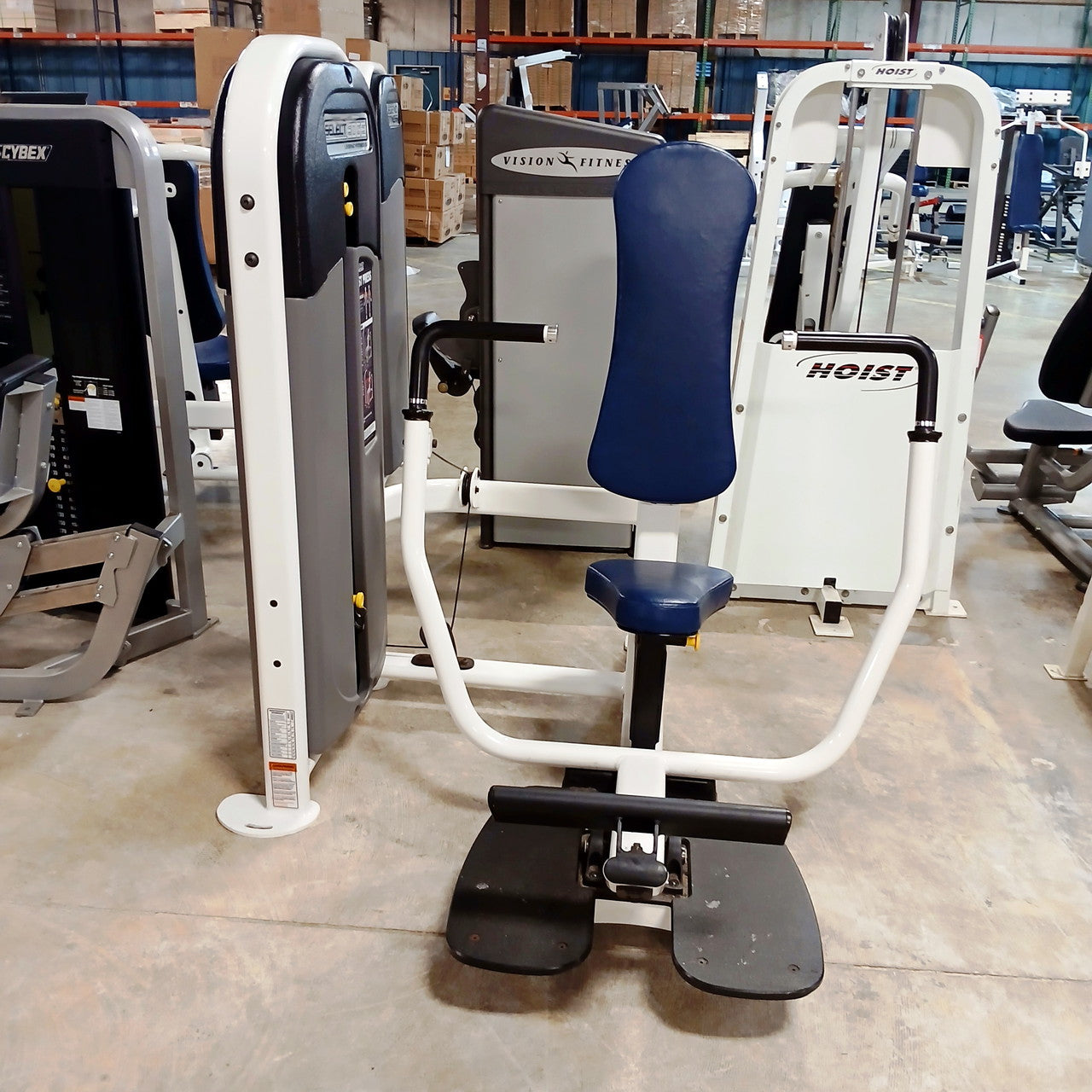 Legend Fitness SelectEDGE Chest Press