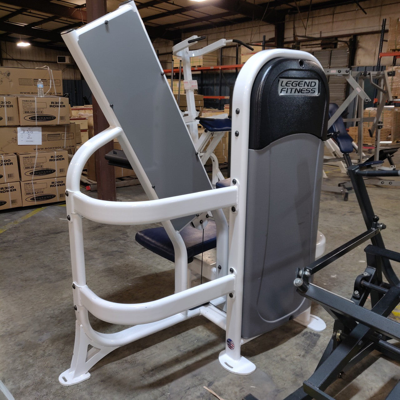 Legend Fitness SelectEDGE Glute Press