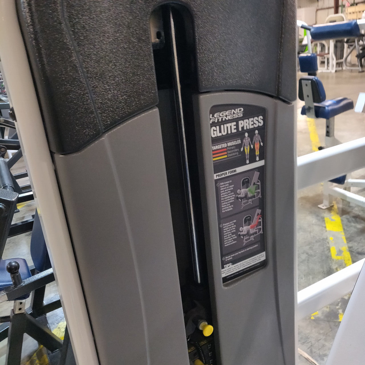 Legend Fitness SelectEDGE Glute Press