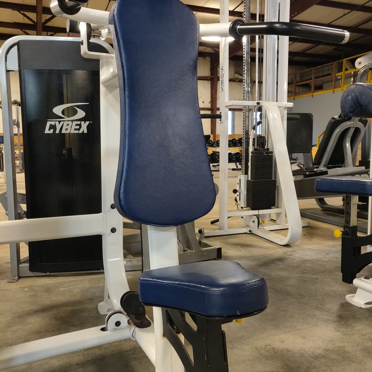 Legend Fitness SelectEDGE Shoulder Press