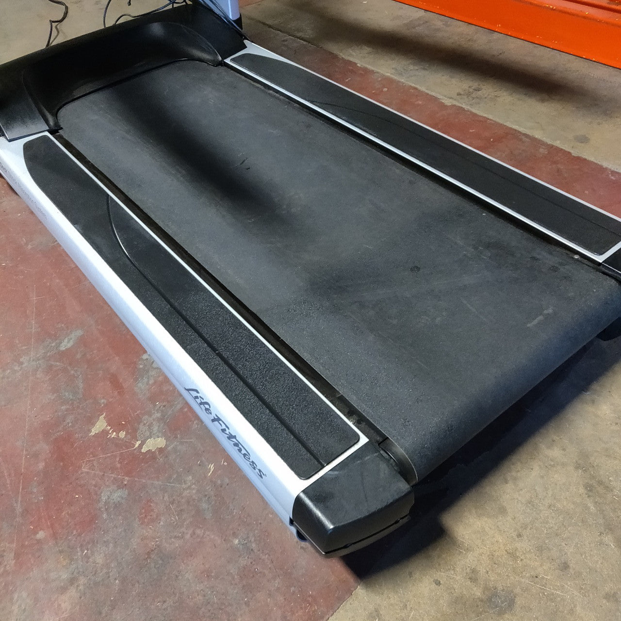 Life Fitness 95T Integrity Treadmill w/SE3  Treadmill