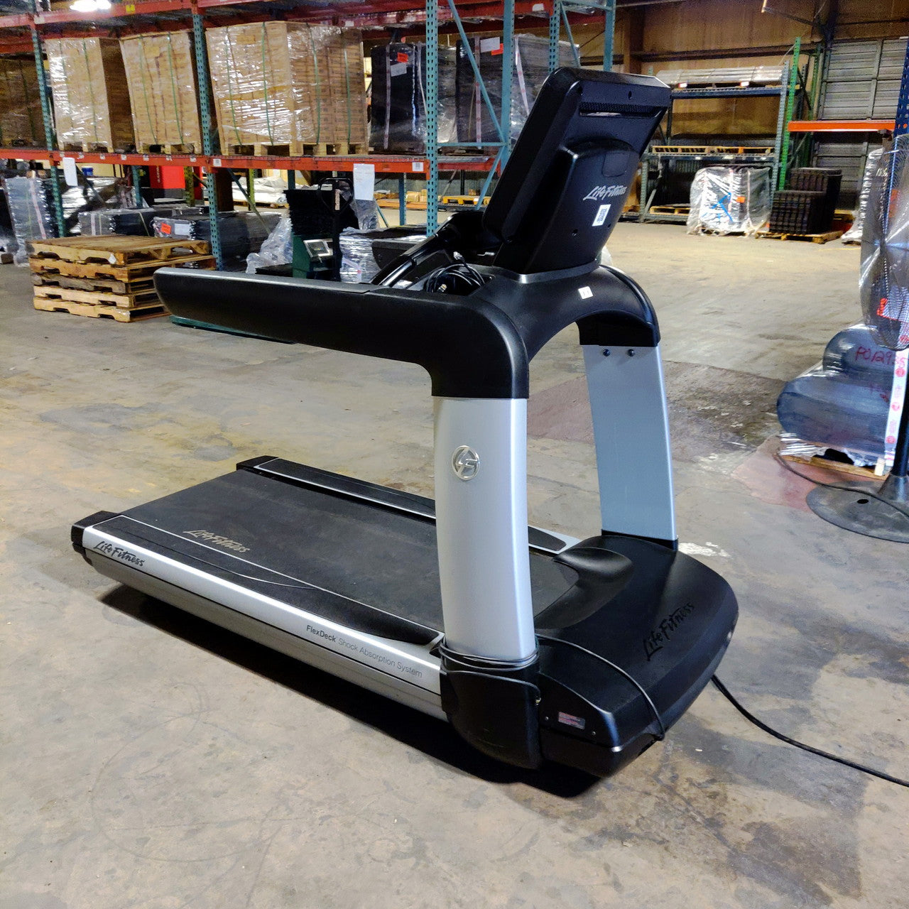 Life Fitness 95T Treadmill with Upgraded Discover Console BEING WORKED ON