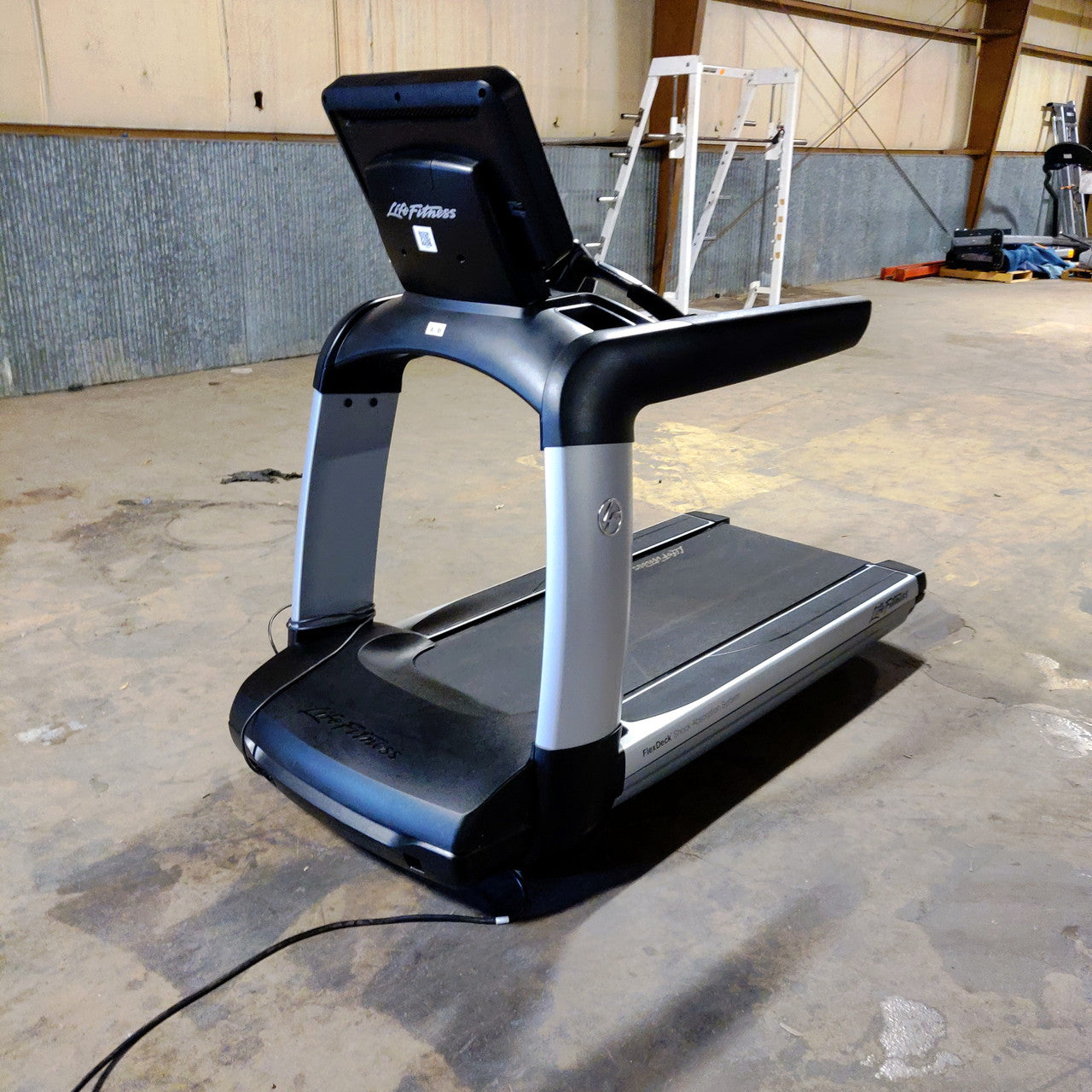 Life Fitness 95T Treadmill with Upgraded Discover Console BEING WORKED ON