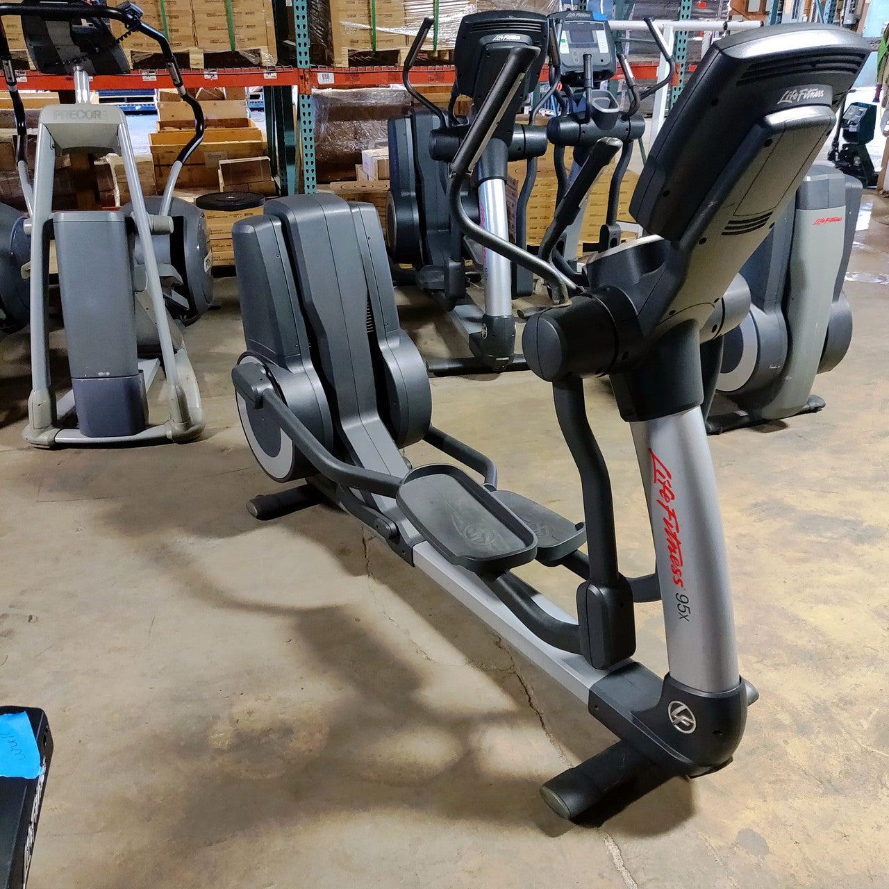 Life Fitness 95X Elliptical  (SKUP1846S)