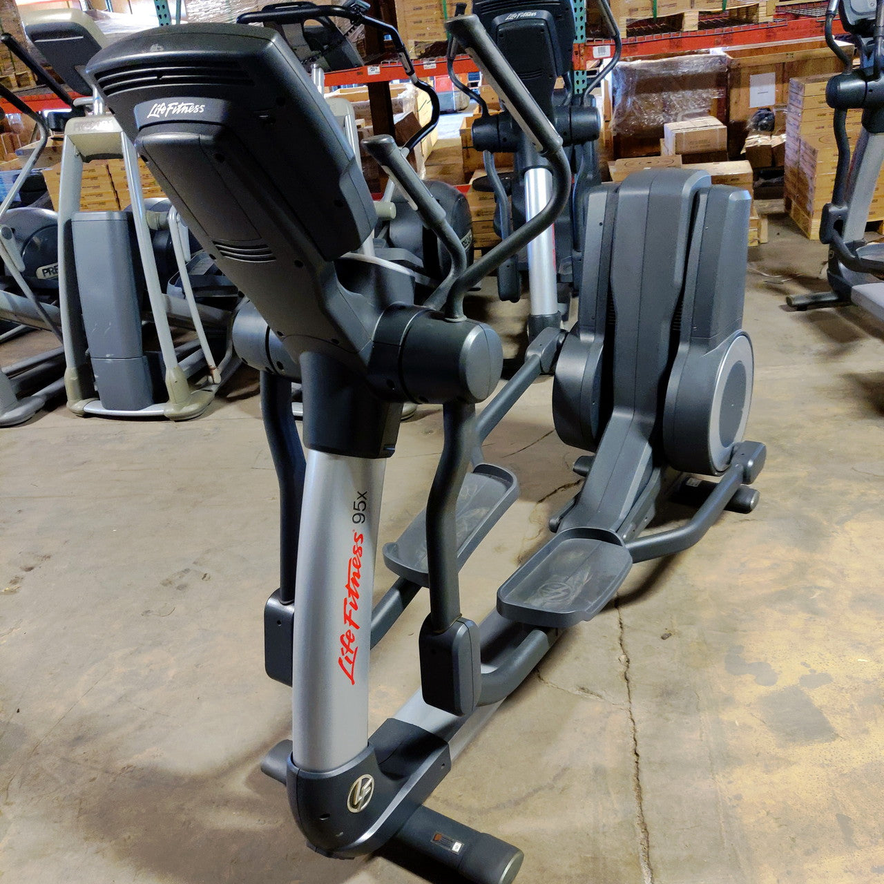Life Fitness 95X Elliptical   (SKUP1847S)