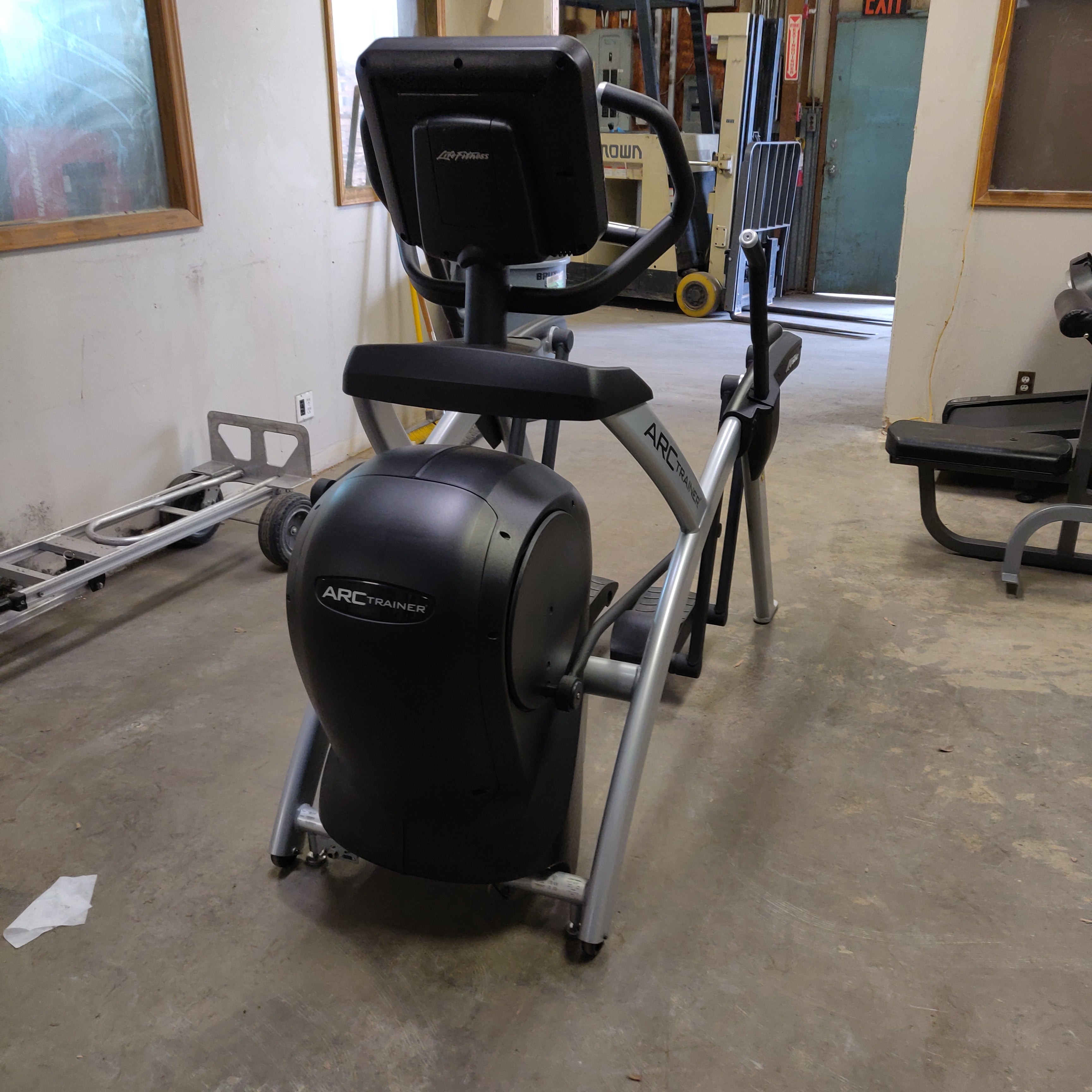 life fitness arc trainer vs cybex arc trainer Life Fitness Arc Trainer LowerBody with Smartscreen