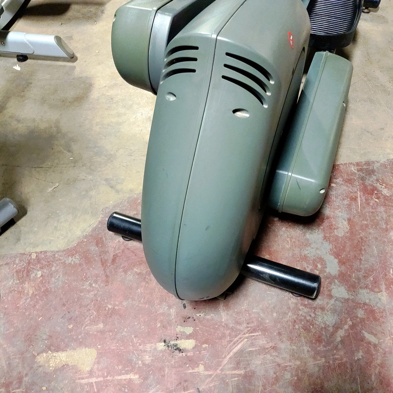 Life Fitness CT-9100 Elliptical Cross-Trainer