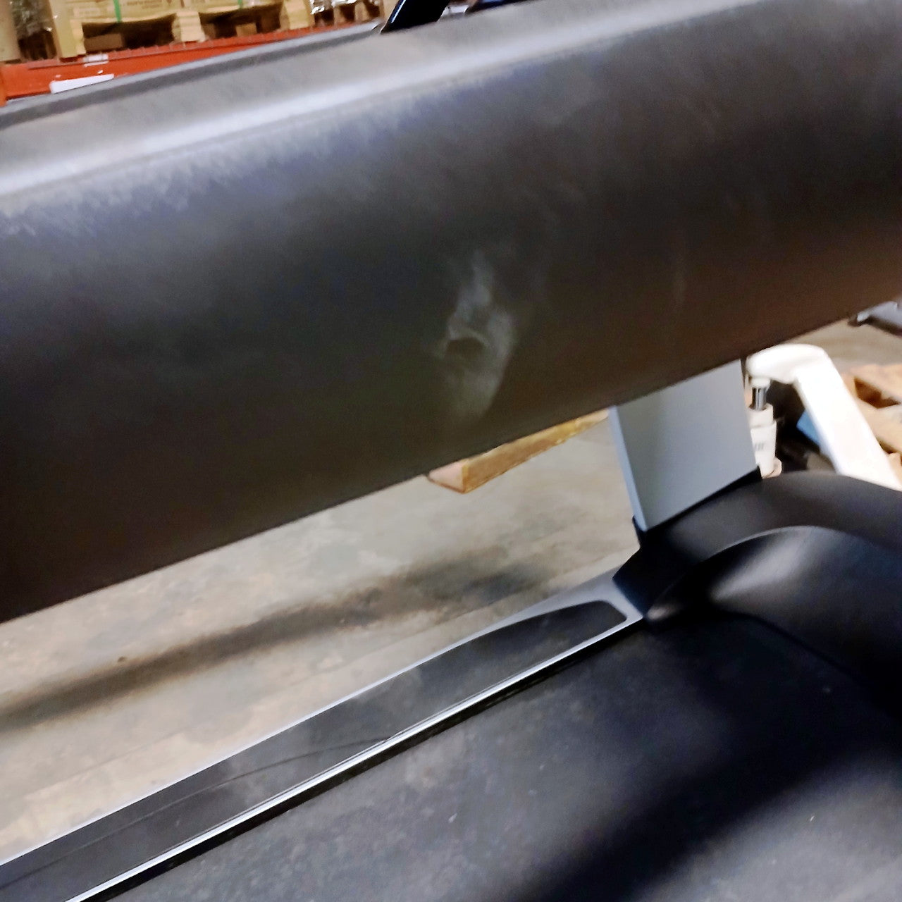 Life Fitness Discover SE 95T Elevation Treadmill