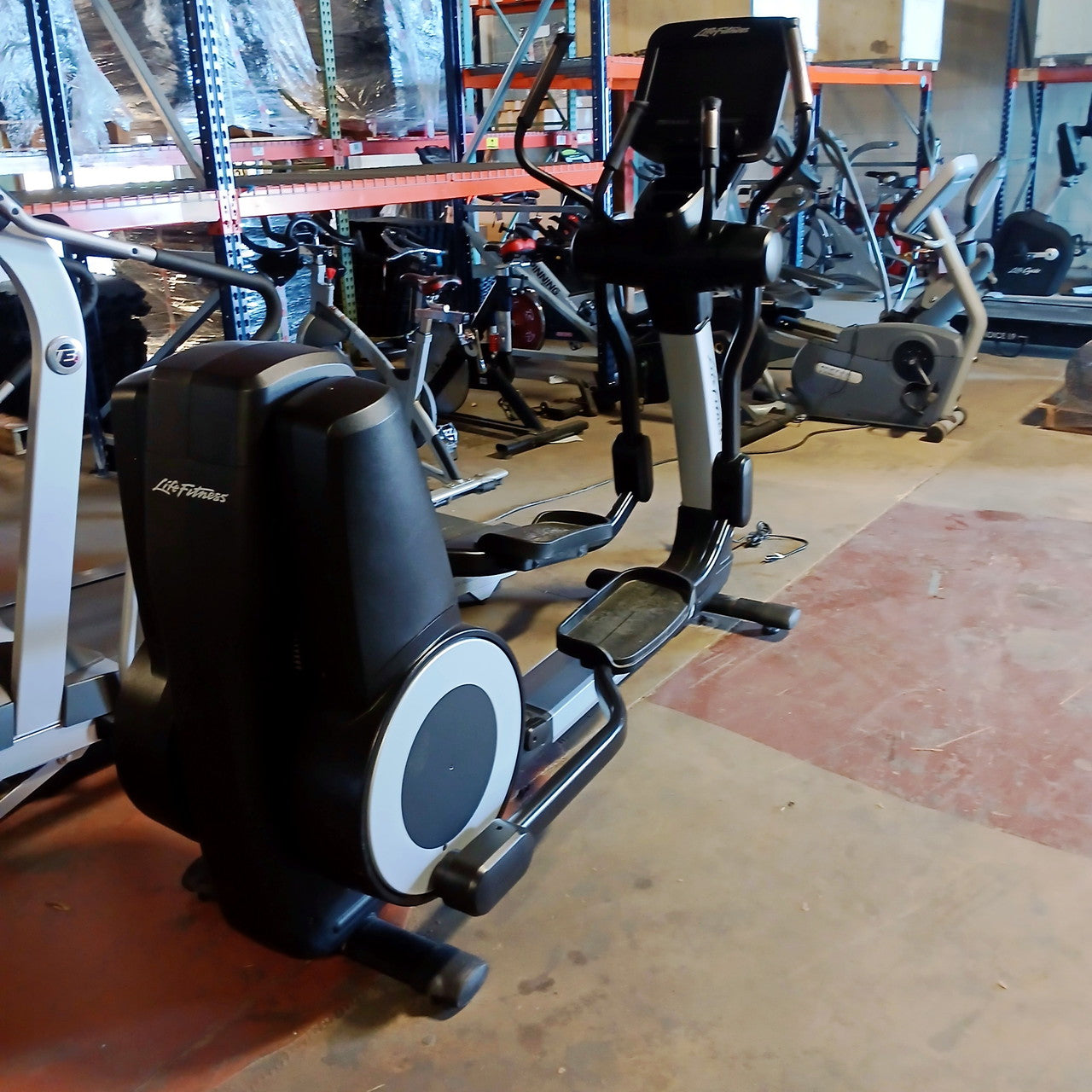 Life Fitness Discover SE3 95X Elliptical