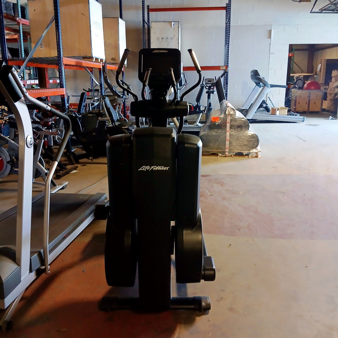 Life Fitness Discover SE3 95X Elliptical