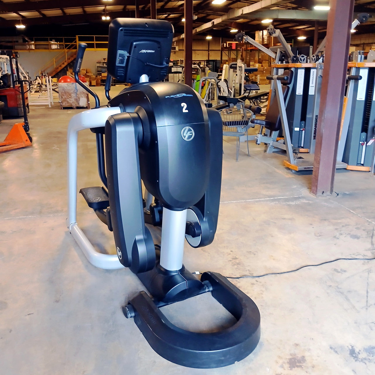 Life Fitness Elevation Series Flexstrider w/ Discover SI Console