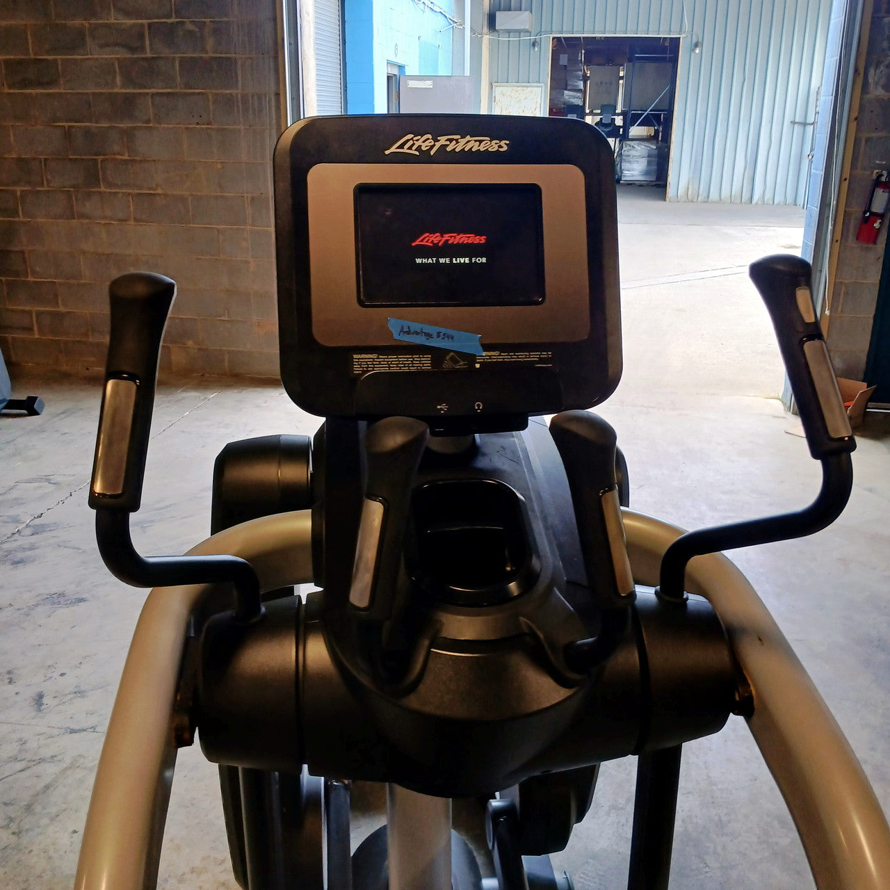 Life Fitness Elevation Series Flexstrider w/ Discover SI Console