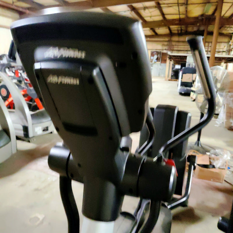 Life Fitness Elliptical 95XS Model Self Powered Commercial Cardio