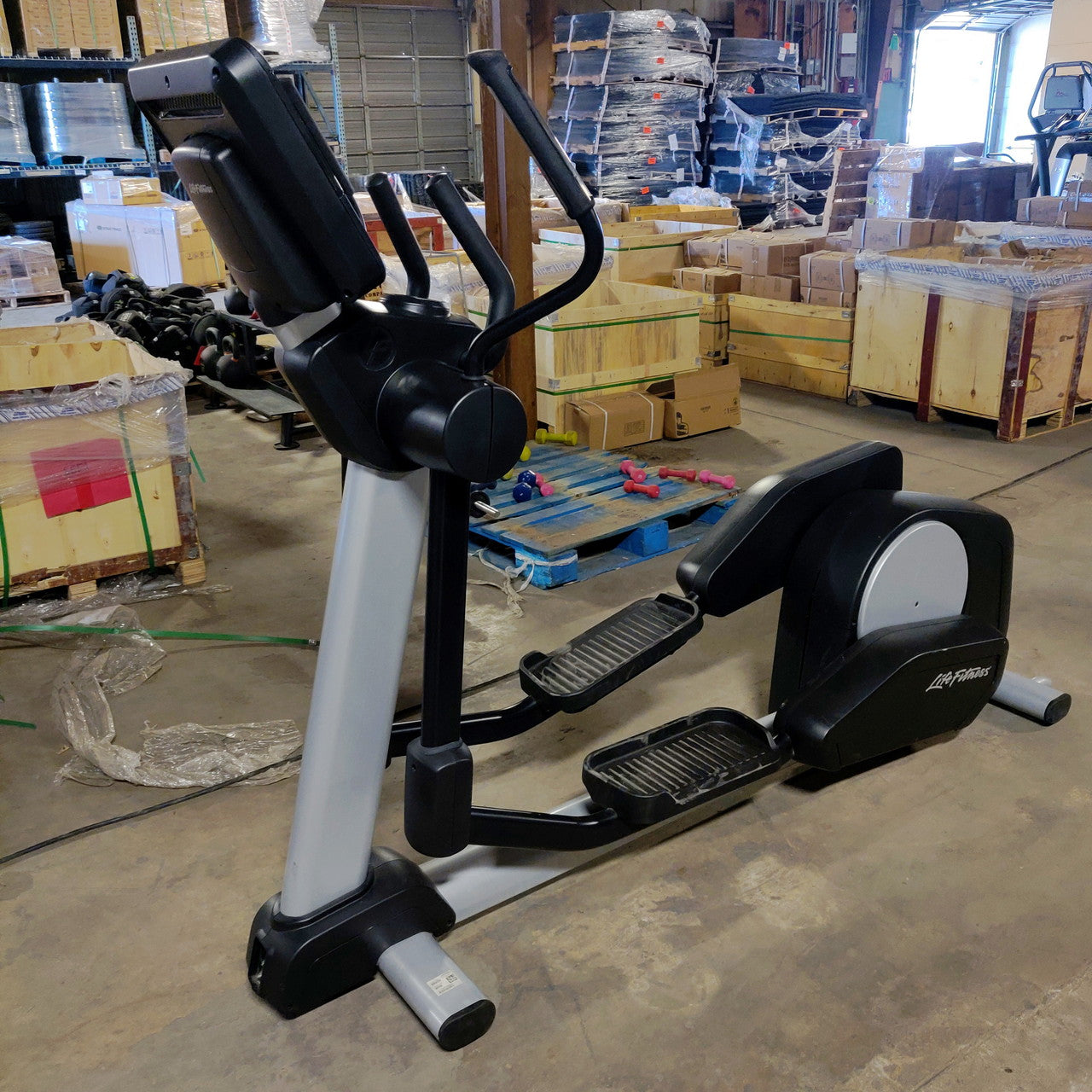 Life Fitness Elliptical Integrity with X Console 