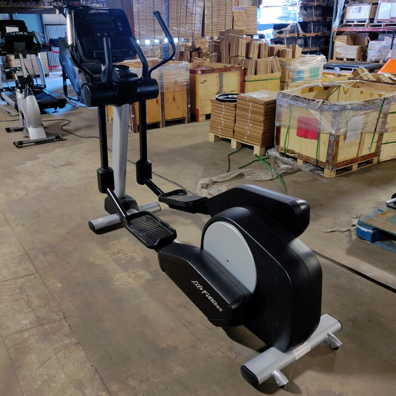 Life Fitness Elliptical Integrity with X Console 