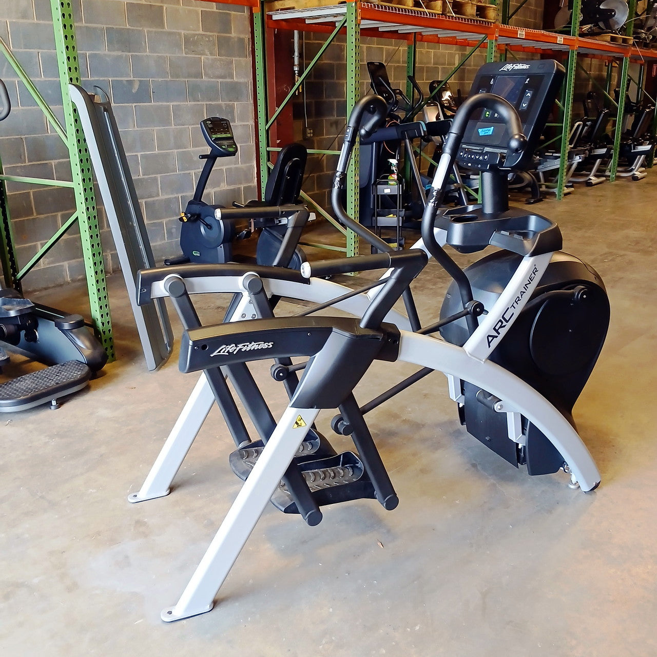 Life Fitness Integrity Arc Trainer w/ X Console