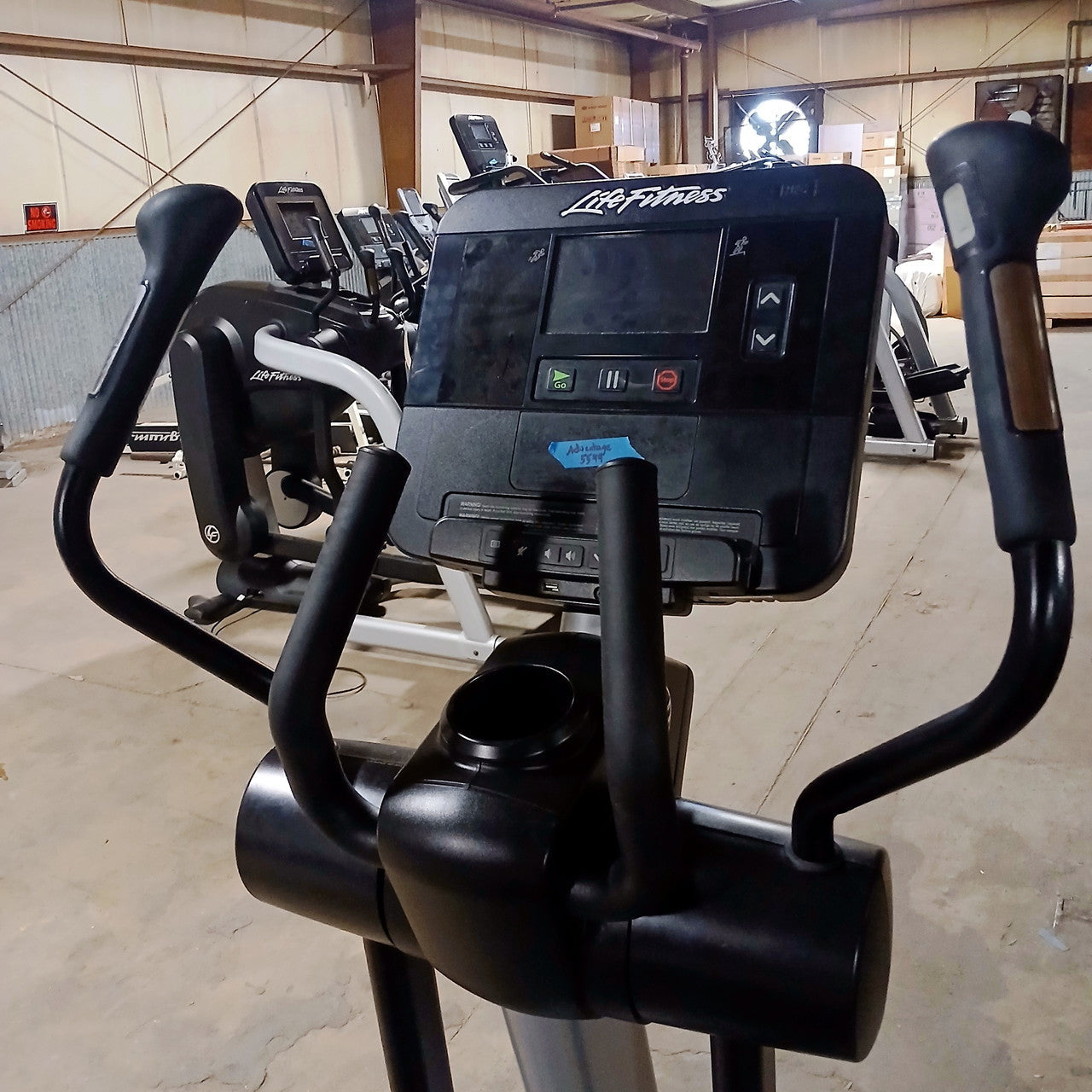 Life Fitness Integrity LNX Elliptical w/ X Console