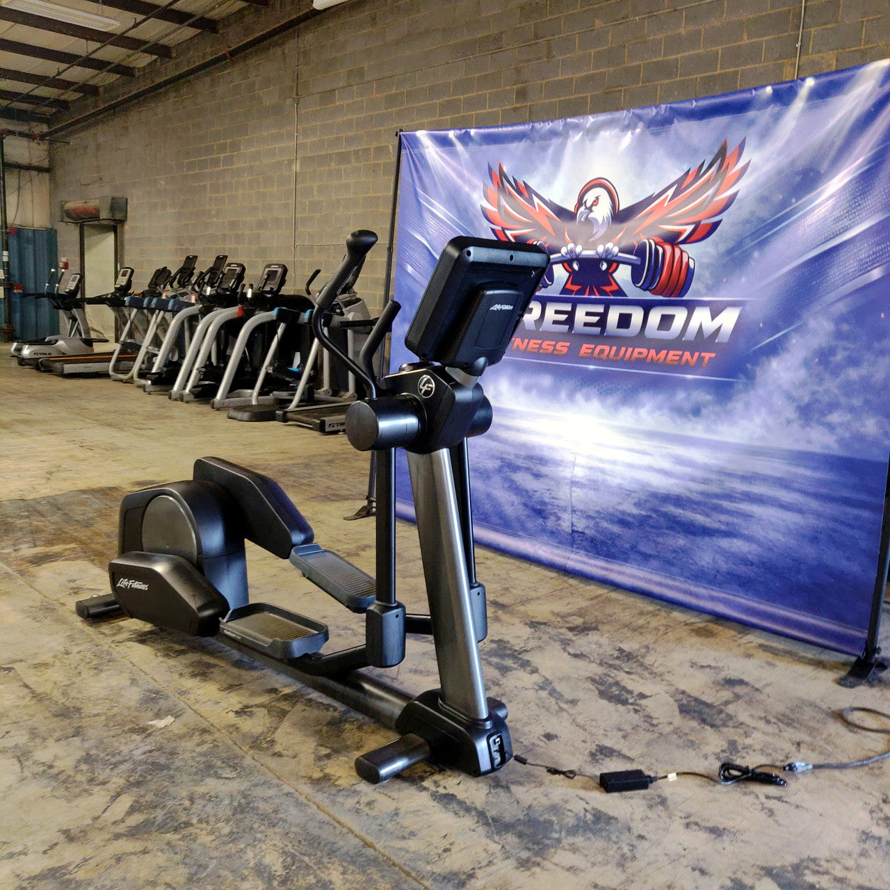 Life Fitness Integrity SE3 Elliptical
