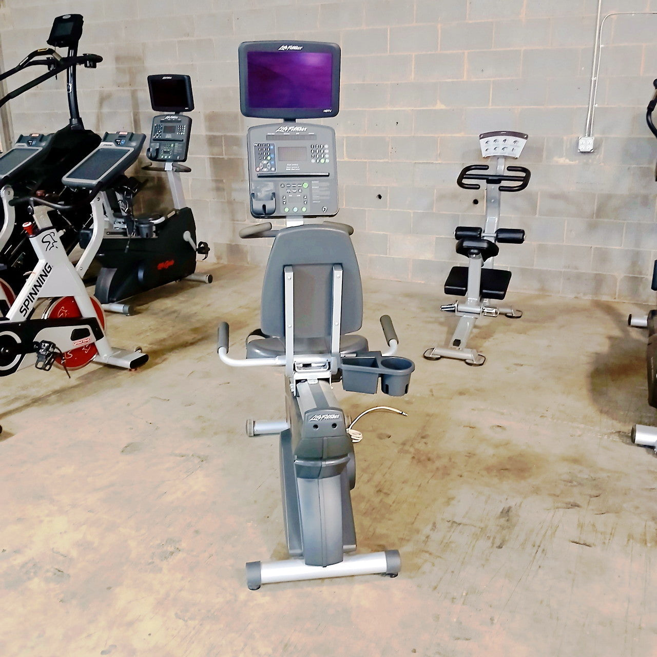 Life Fitness Integrity Series CLSR Recumbent Bike