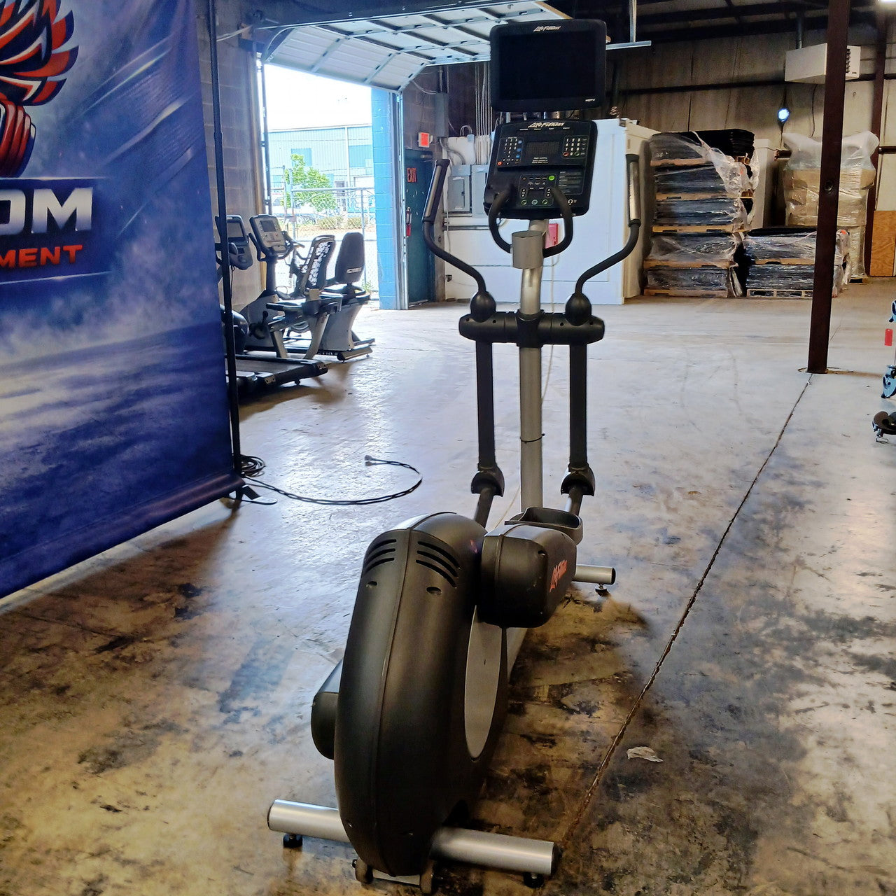 Life Fitness Integrity Series Elliptical CLSX
