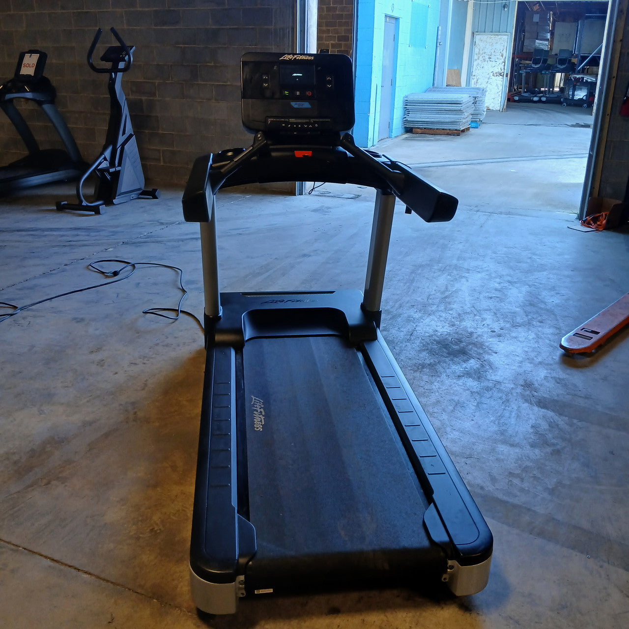 Life Fitness Integrity Treadmill W/ X Console