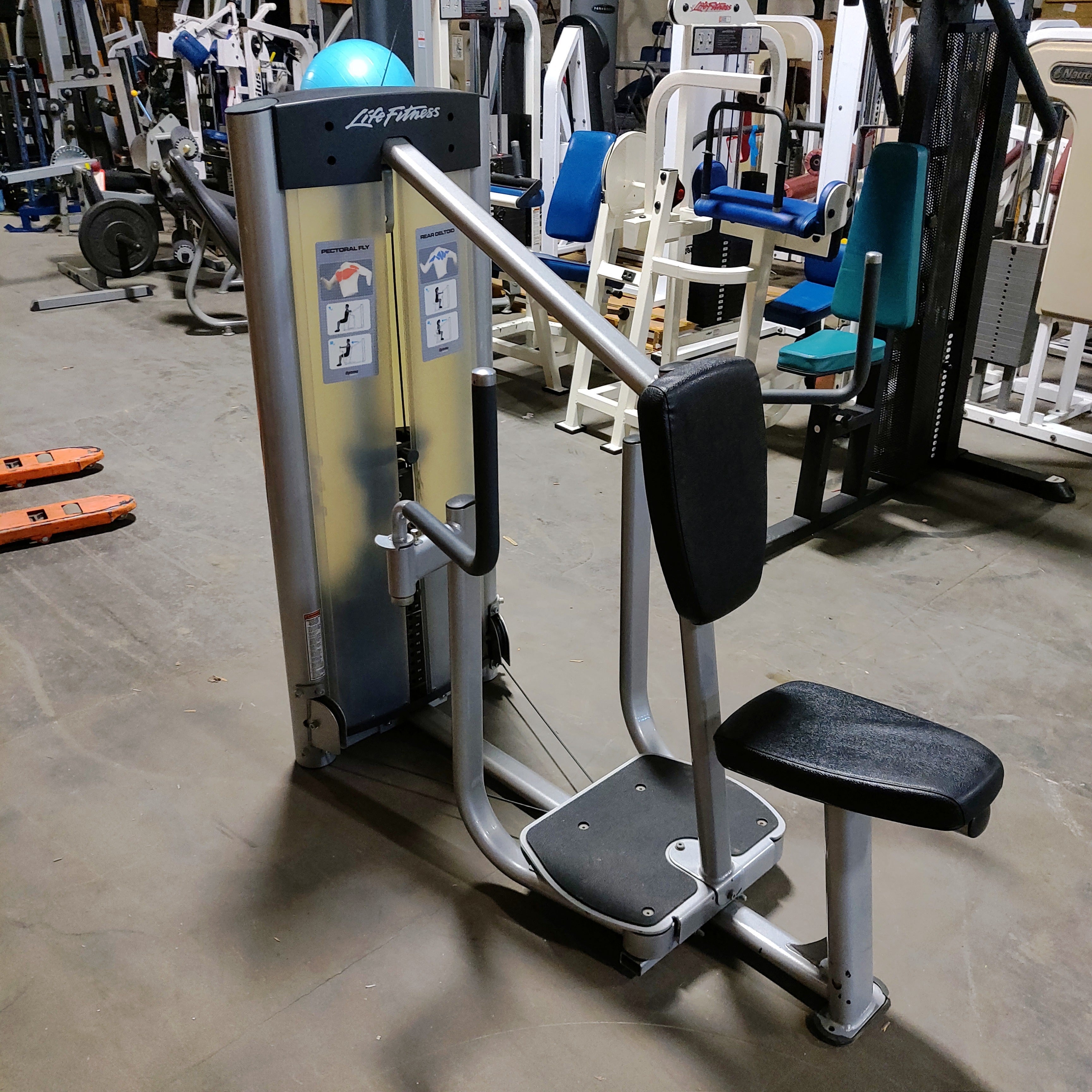 Life Fitness Optima Pec Fly/Rear Delt Machine