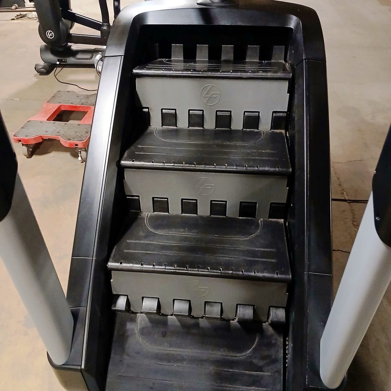 Life Fitness PowerMill Integrity w/ X console Stairclimber