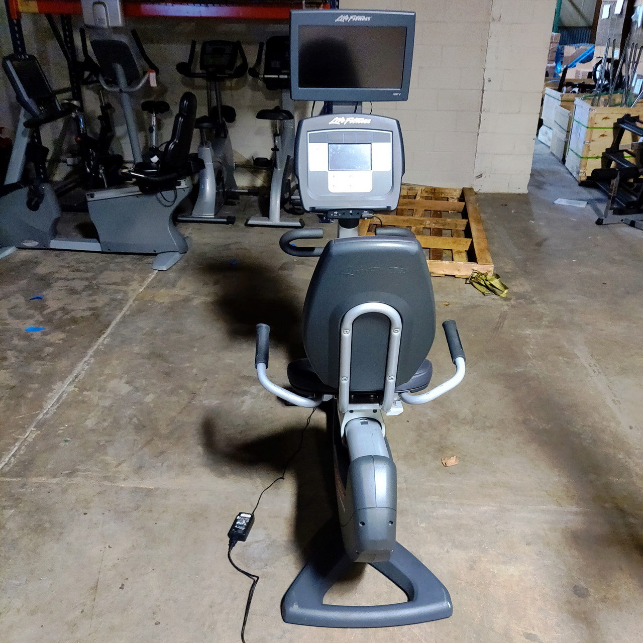 Life Fitness Recumbent Bike 95r with Interactive Digital Display