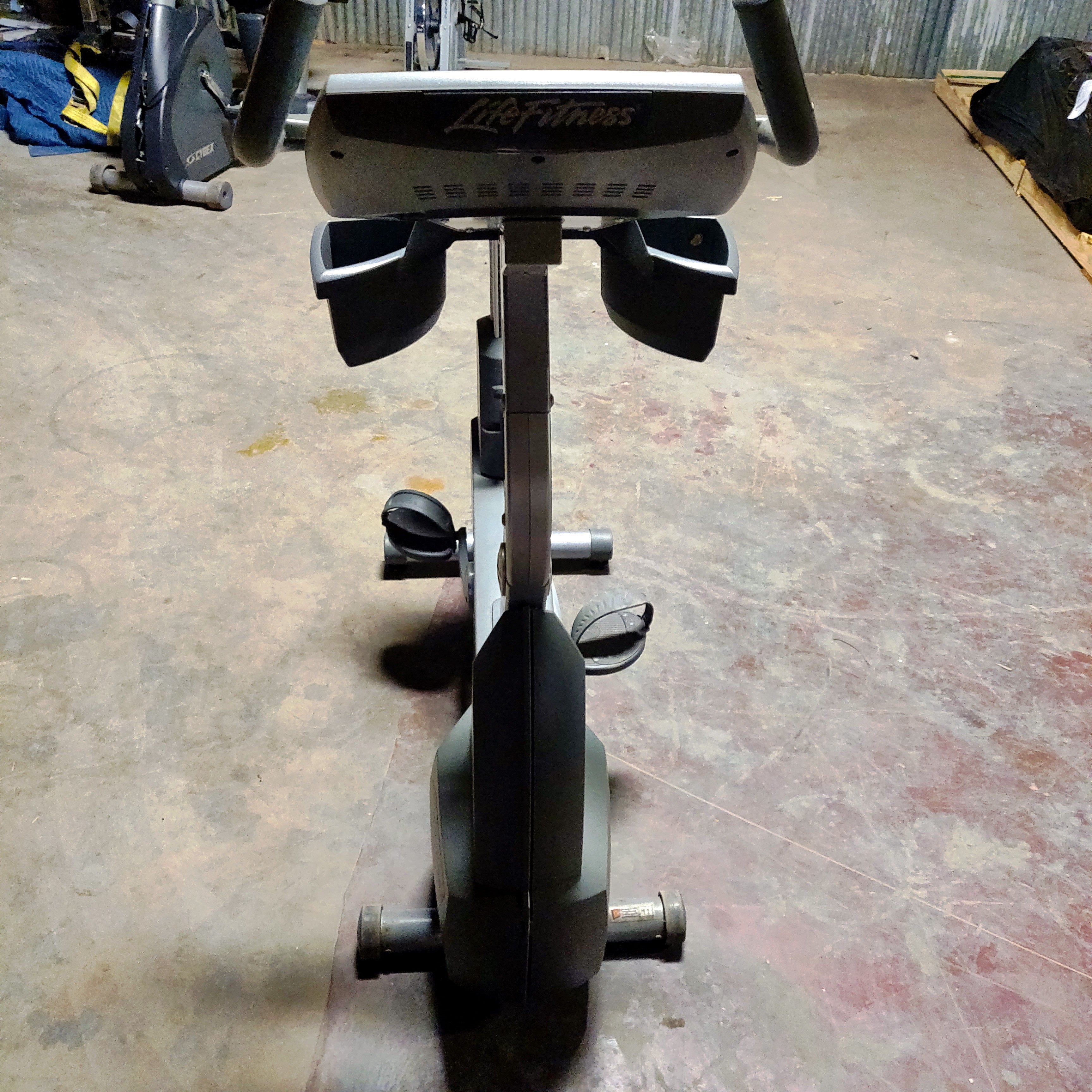 Life Fitness Upright Exercise Bike 93ci