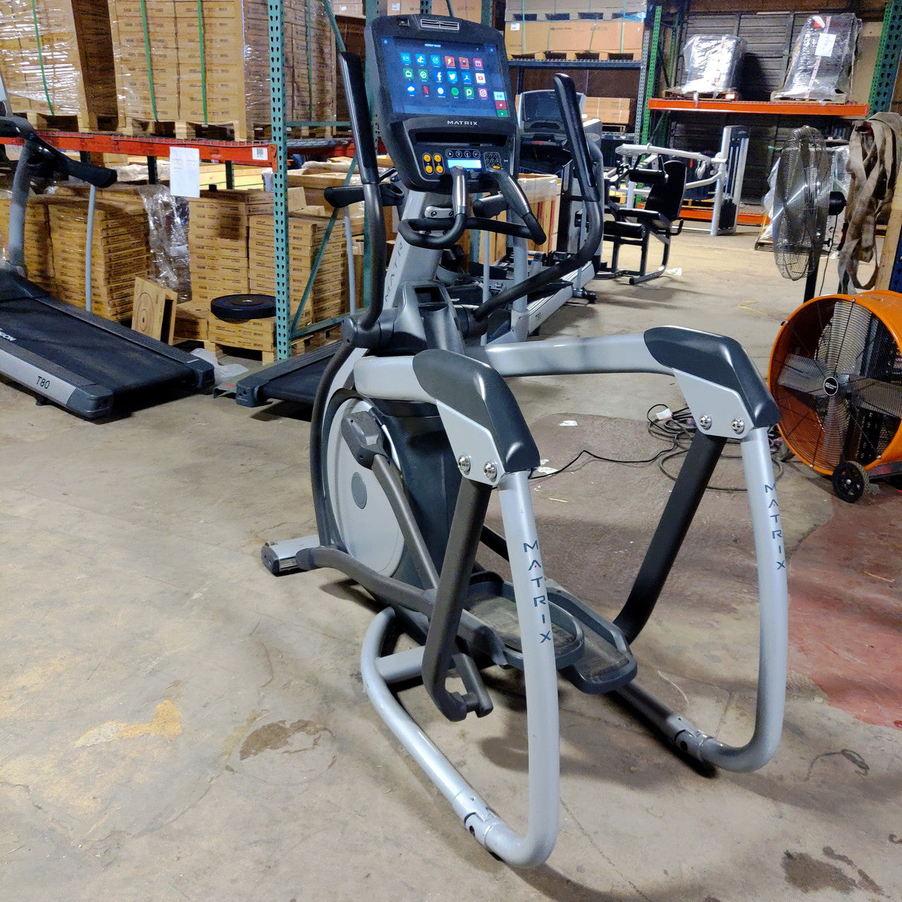 Matrix Elliptical E3X Suspension Trainer Commercial Model