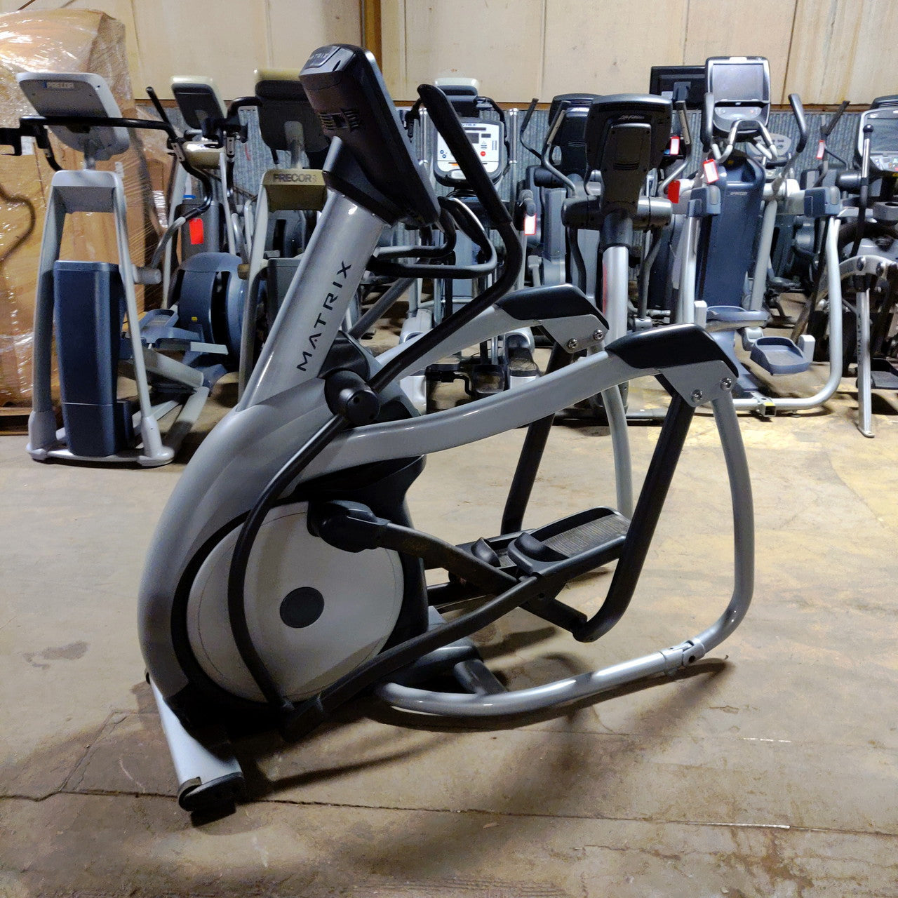 Matrix Elliptical E3X Suspension Trainer Commercial Model