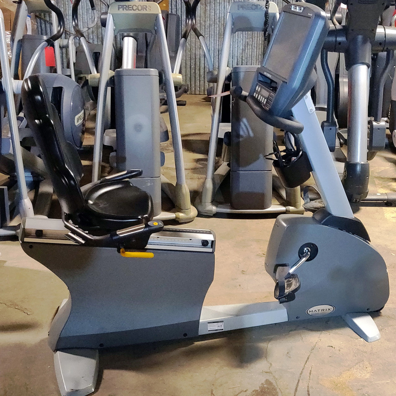 Matrix Recumbent Bike R3xe Model