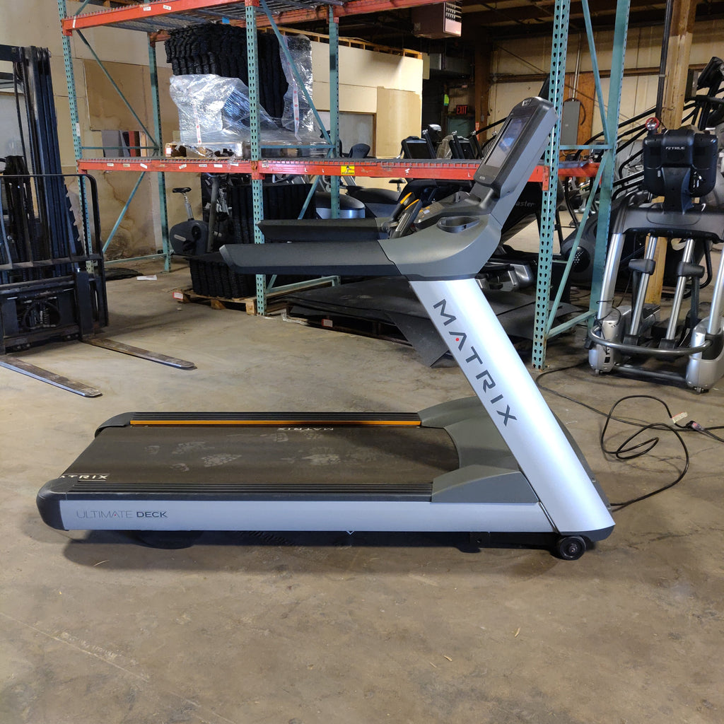 Matrix Tread Matrix Treadmill with Ultimate Deck and Smartscreen (Touchscreen Doesn