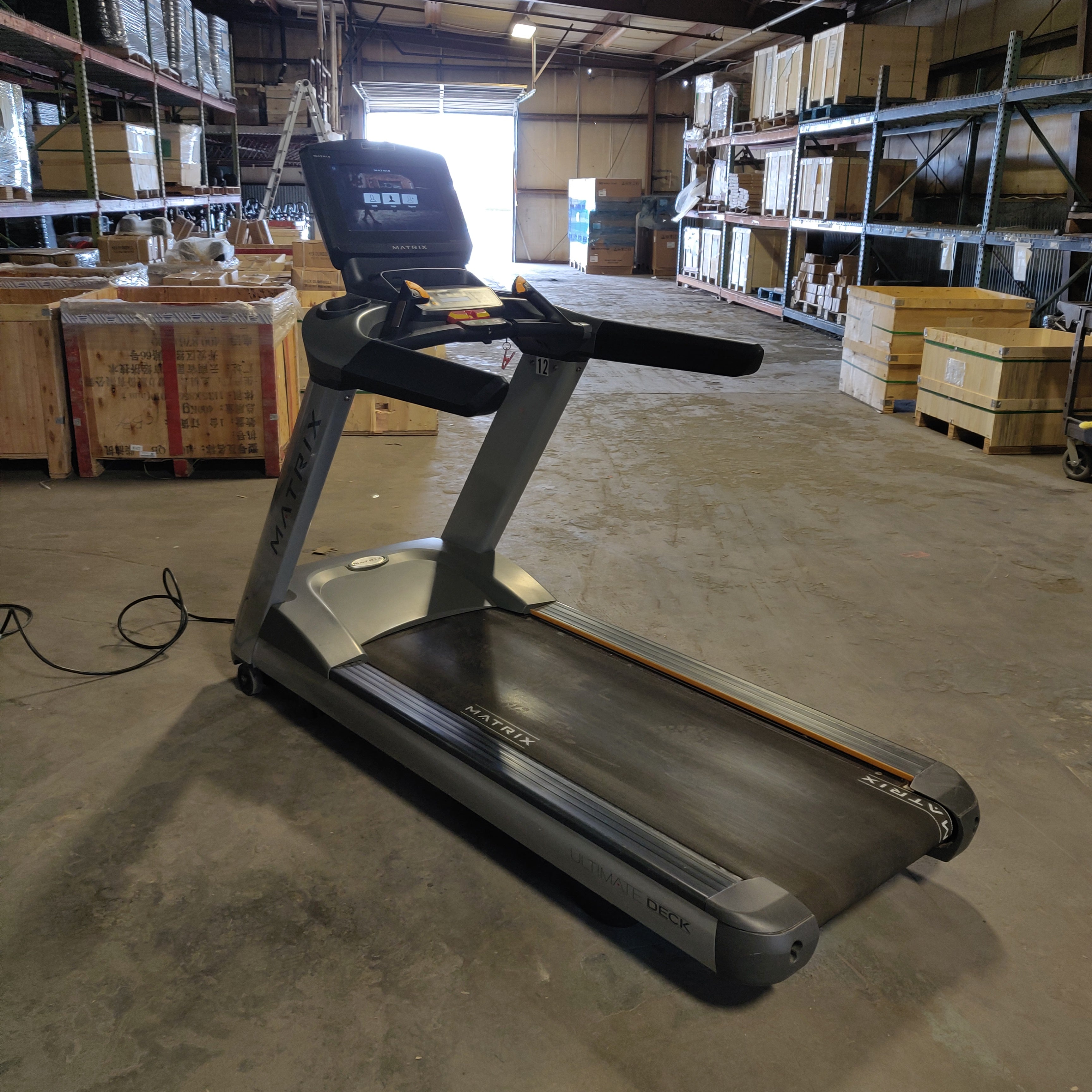 Matrix Treadmill with Ultimate Deck and Smartscreen (Touchscreen Doesn't Work)