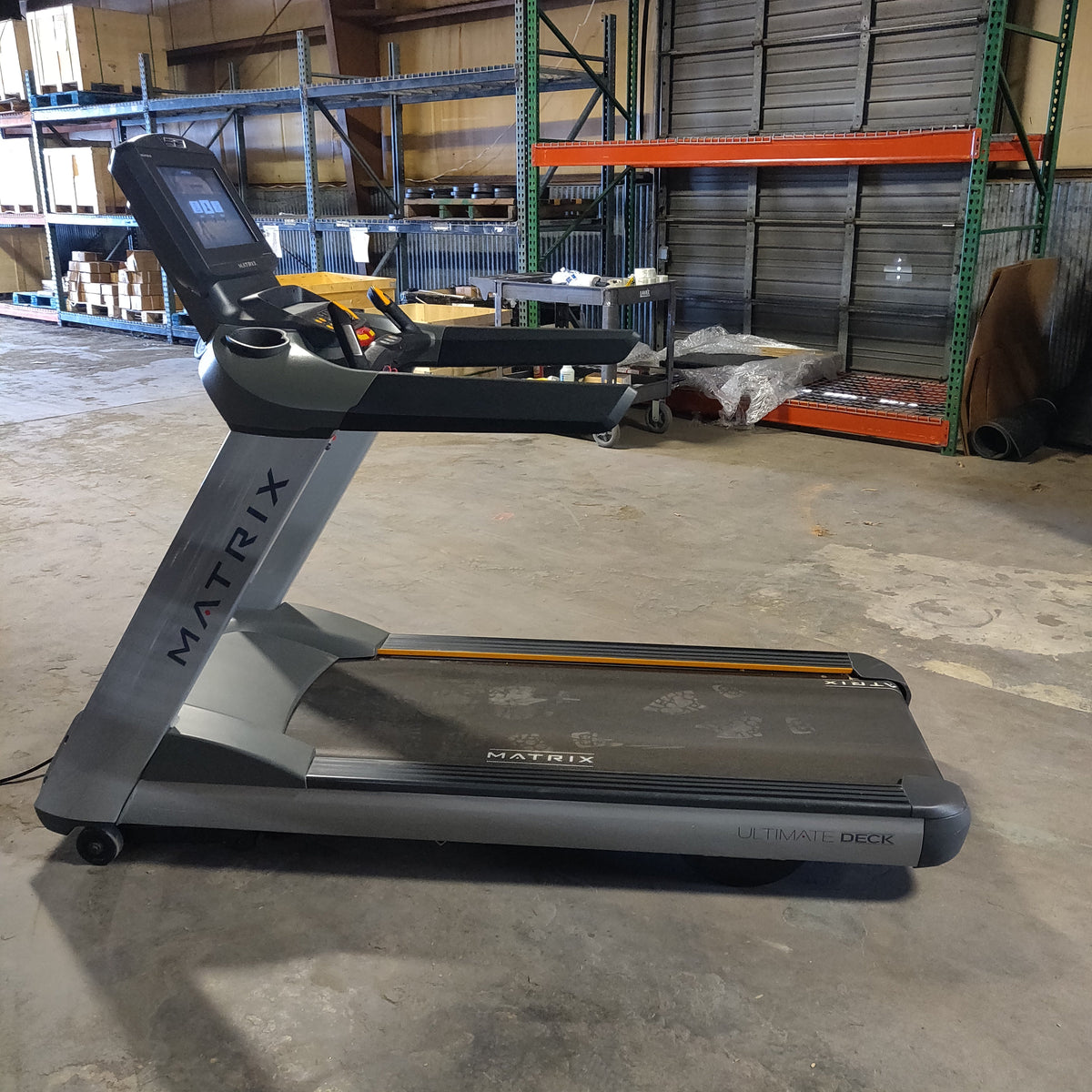 Matrix Treadmill with Ultimate Deck and Smartscreen (Touchscreen Doesn