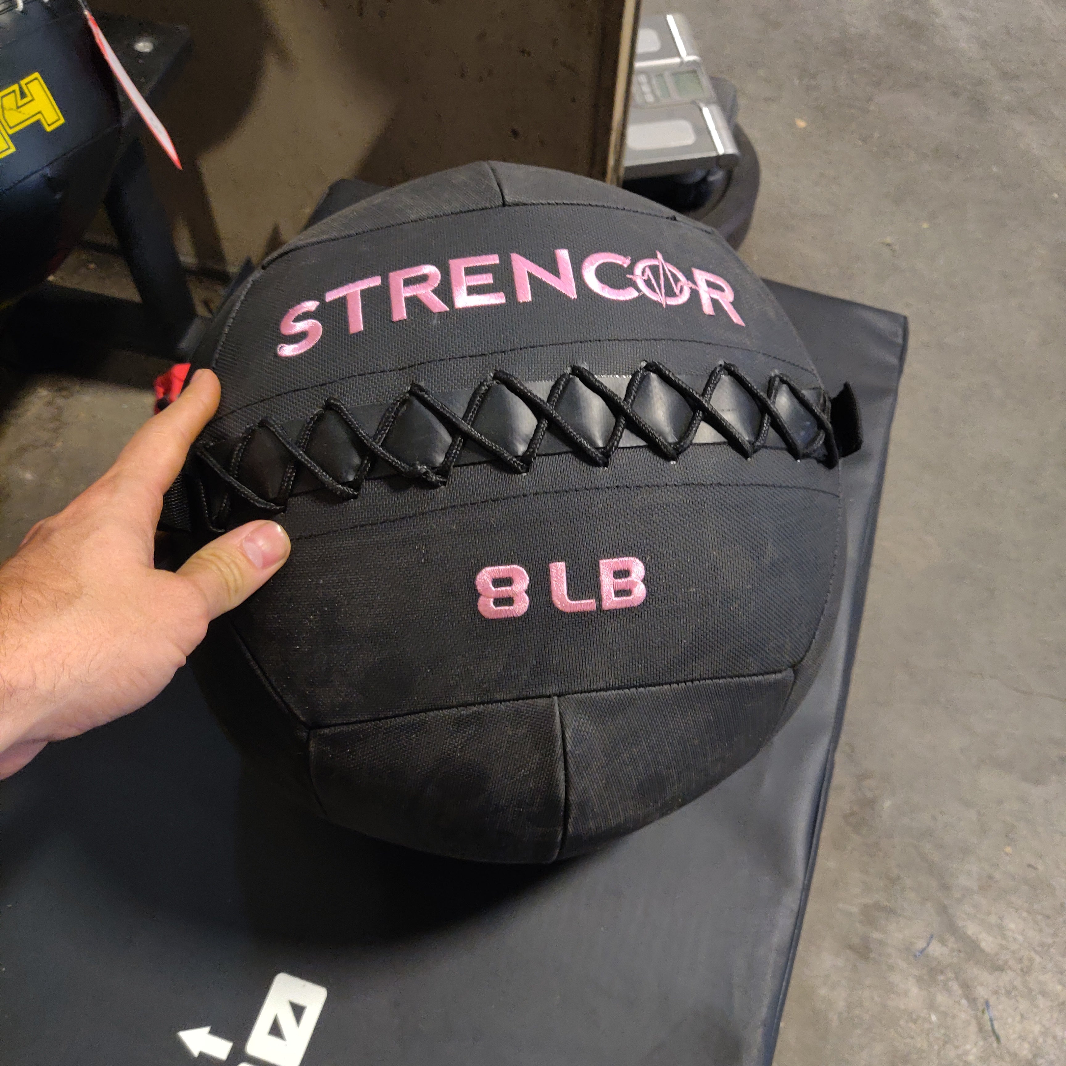 Medicine Ball Wall Ball 8lb 