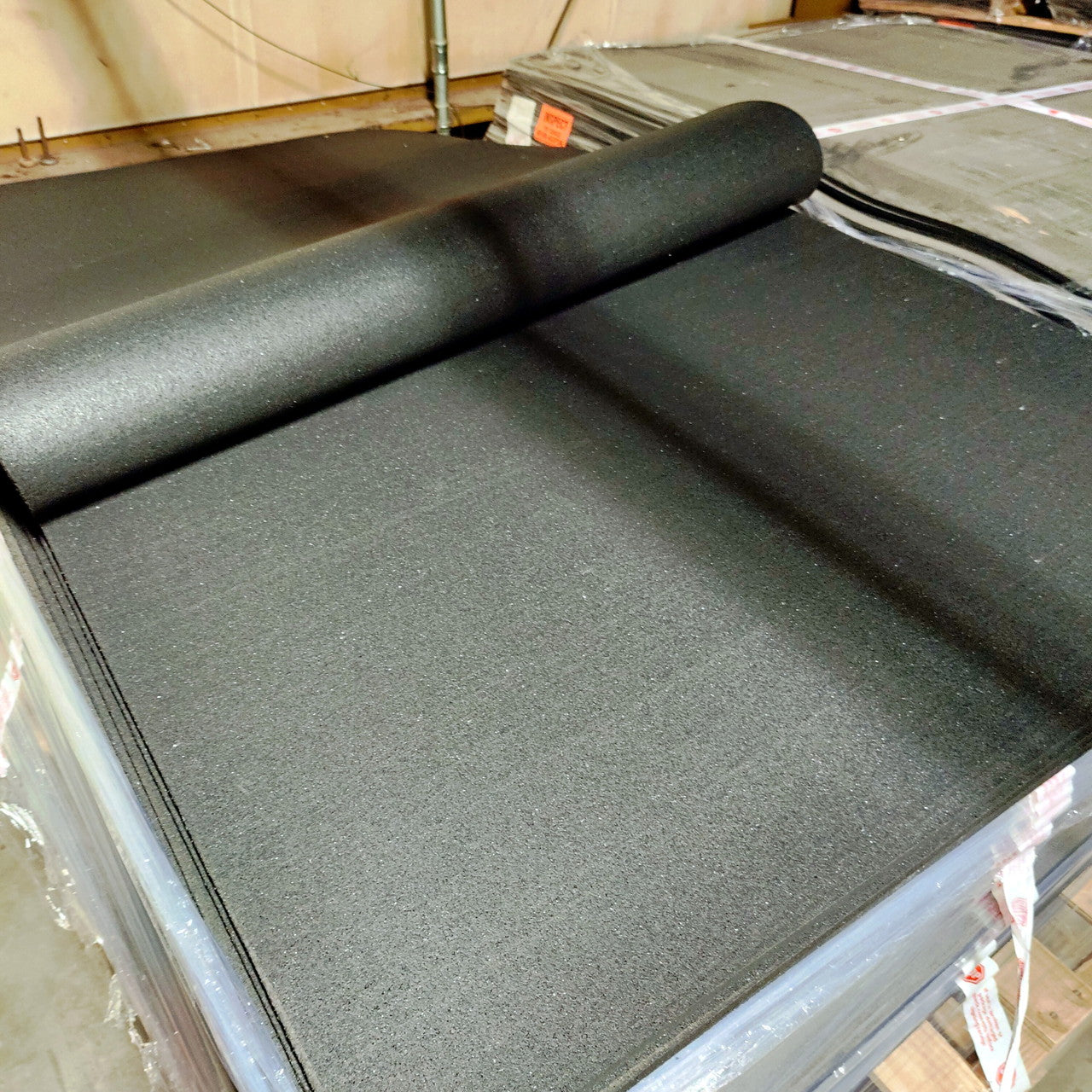 NEW 3/8" Premium Gym Flooring Mats 4' x 6' (Blem)