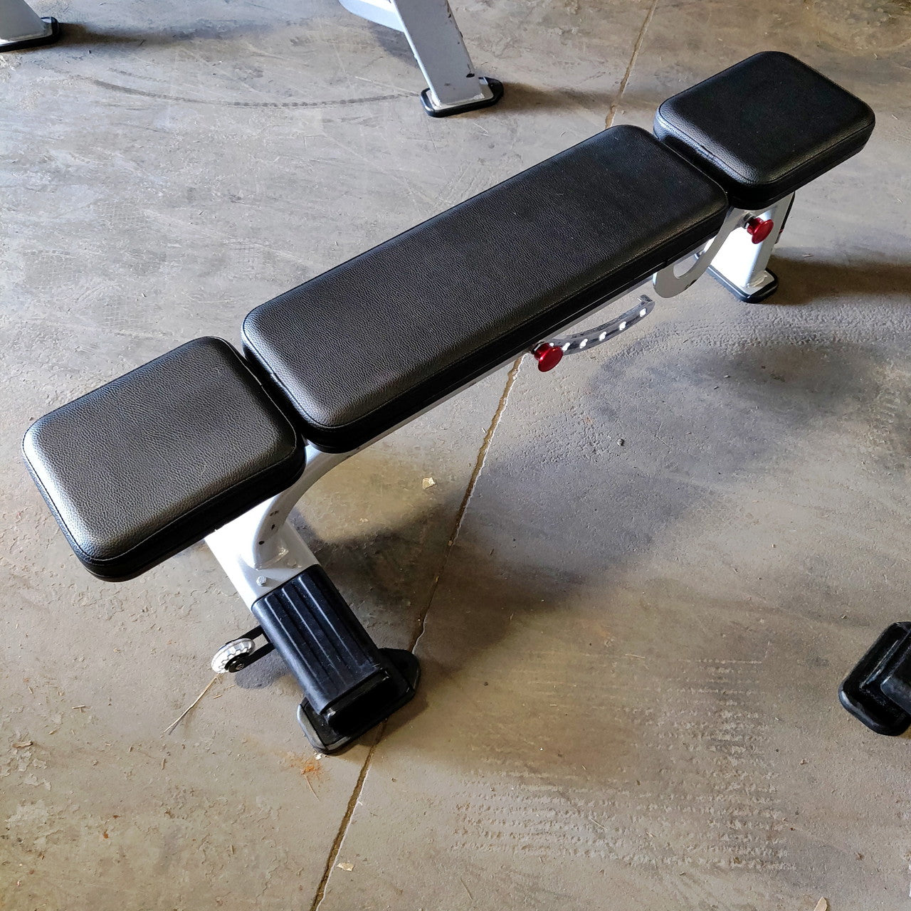 Nautilus Flat Incline Weight Bench Commercial Grade