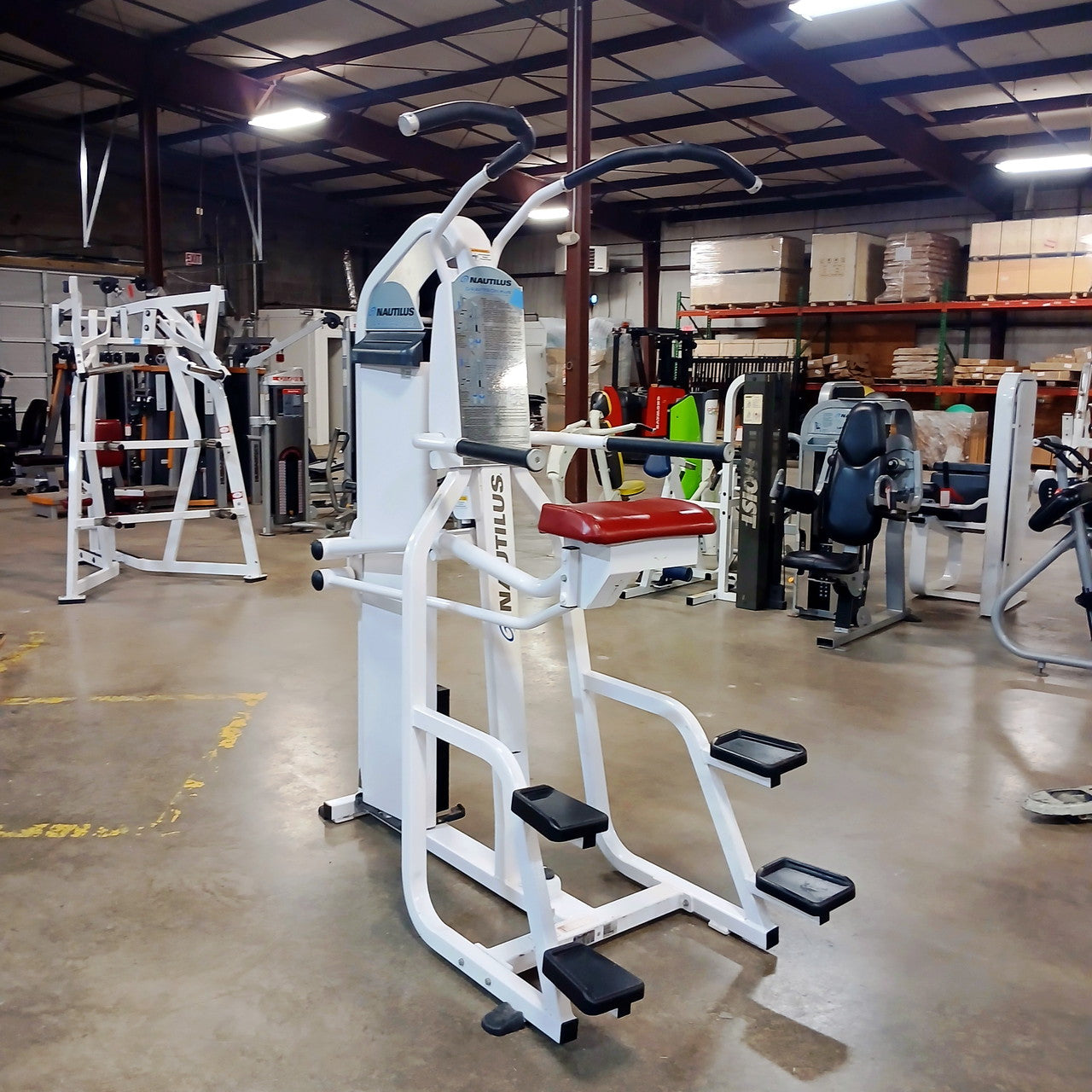 Nautilus Nitro Gravitron Assisted Dip & Pull-up Machine